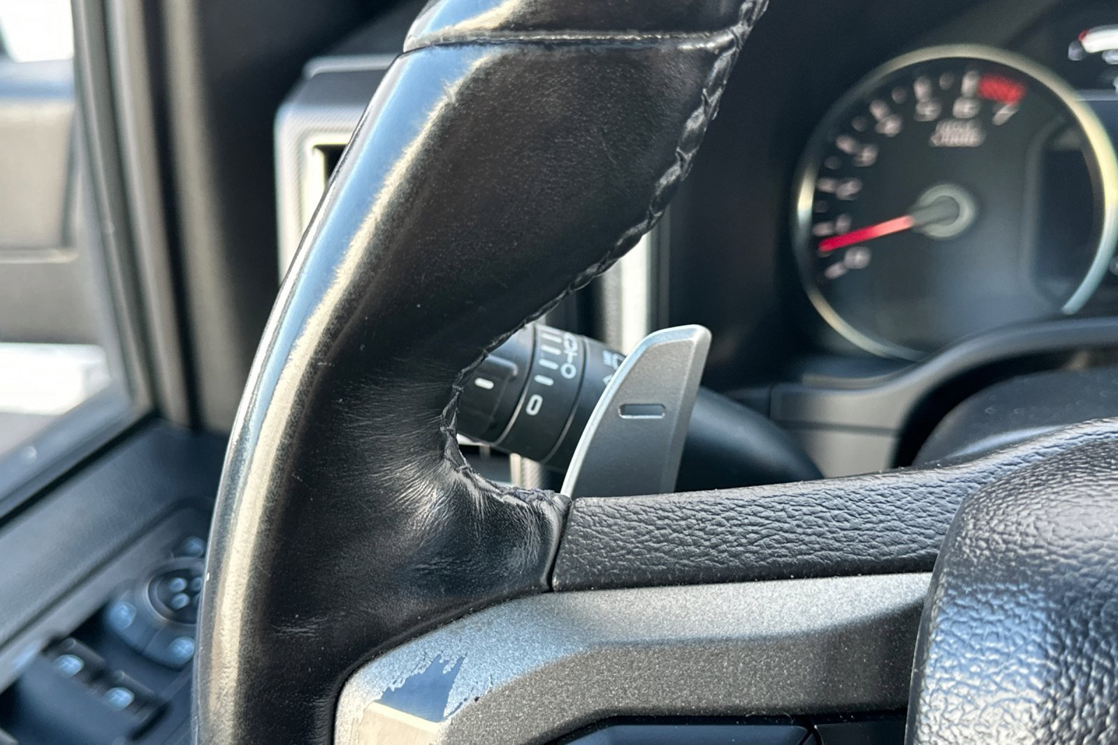 Used 2020 Ford F150 Raptor w/ Equipment Group 802A Luxury image 36