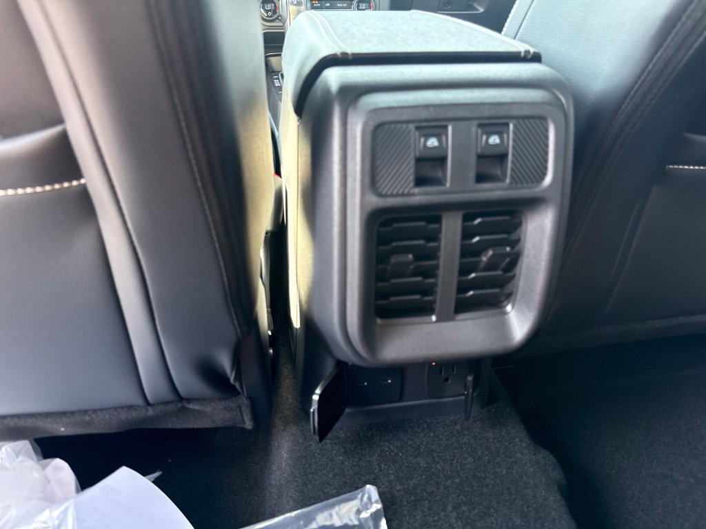 New 2026 Ford Bronco Outer Banks w/ Sasquatch Package AWD/4WD image 31