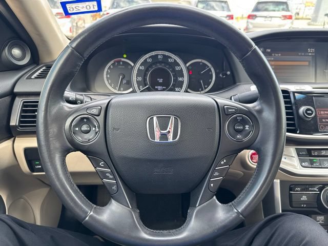 Used 2013 Honda Accord Touring image 10