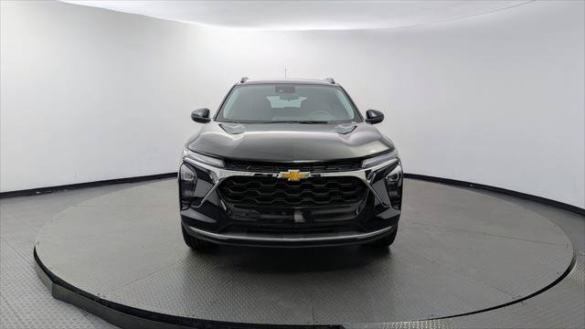 Used 2026 Chevrolet Trax LT FWD image 12