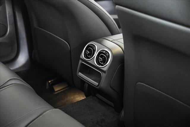 New 2026 Mercedes-Benz C 300 4MATIC Sedan image 19
