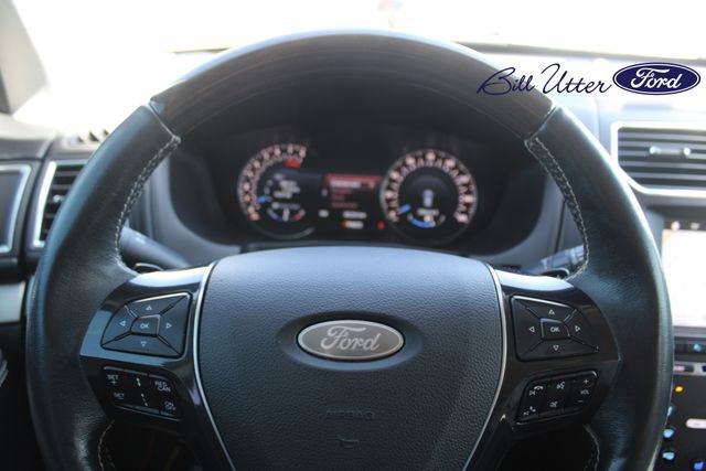Used 2017 Ford Explorer Platinum AWD/4WD image 26