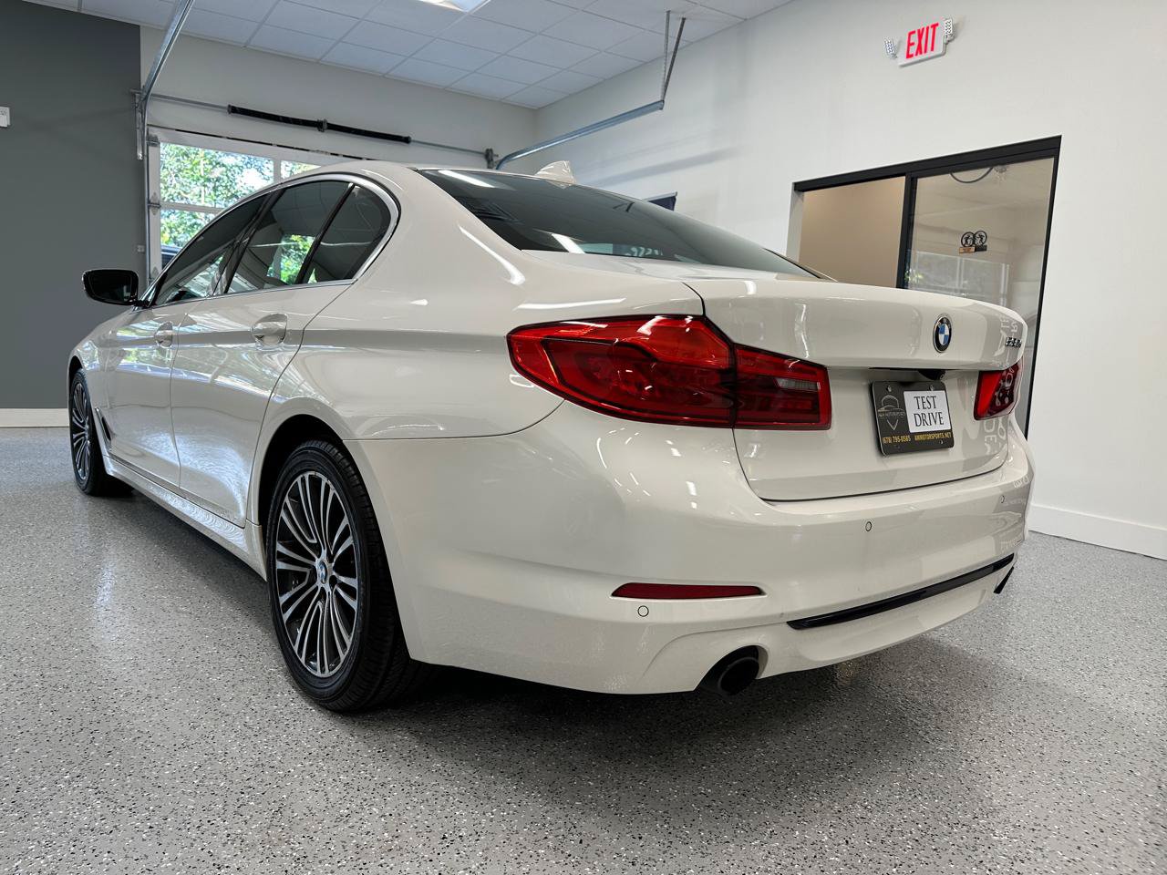 Used 2019 BMW 530i w/ Convenience Package RWD image 5