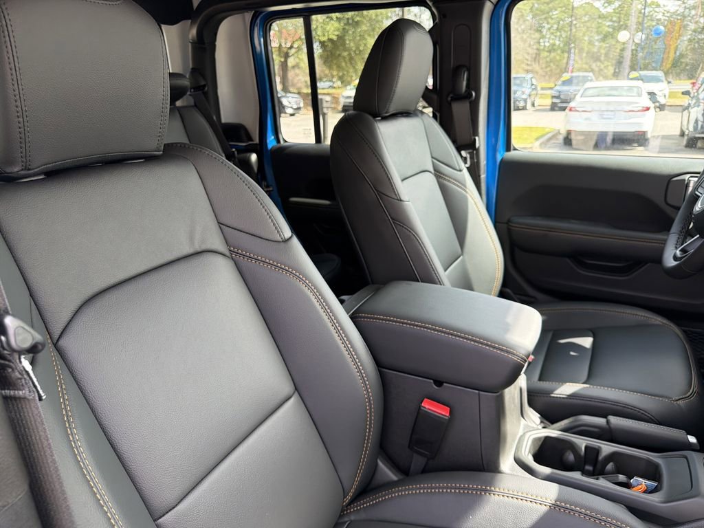 New 2026 Jeep Gladiator Sahara image 20