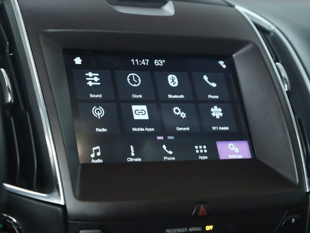 Used 2018 Ford Edge Titanium image 25