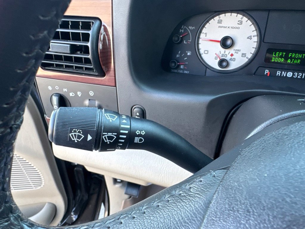 Used 2006 Ford F250 Lariat AWD/4WD image 23