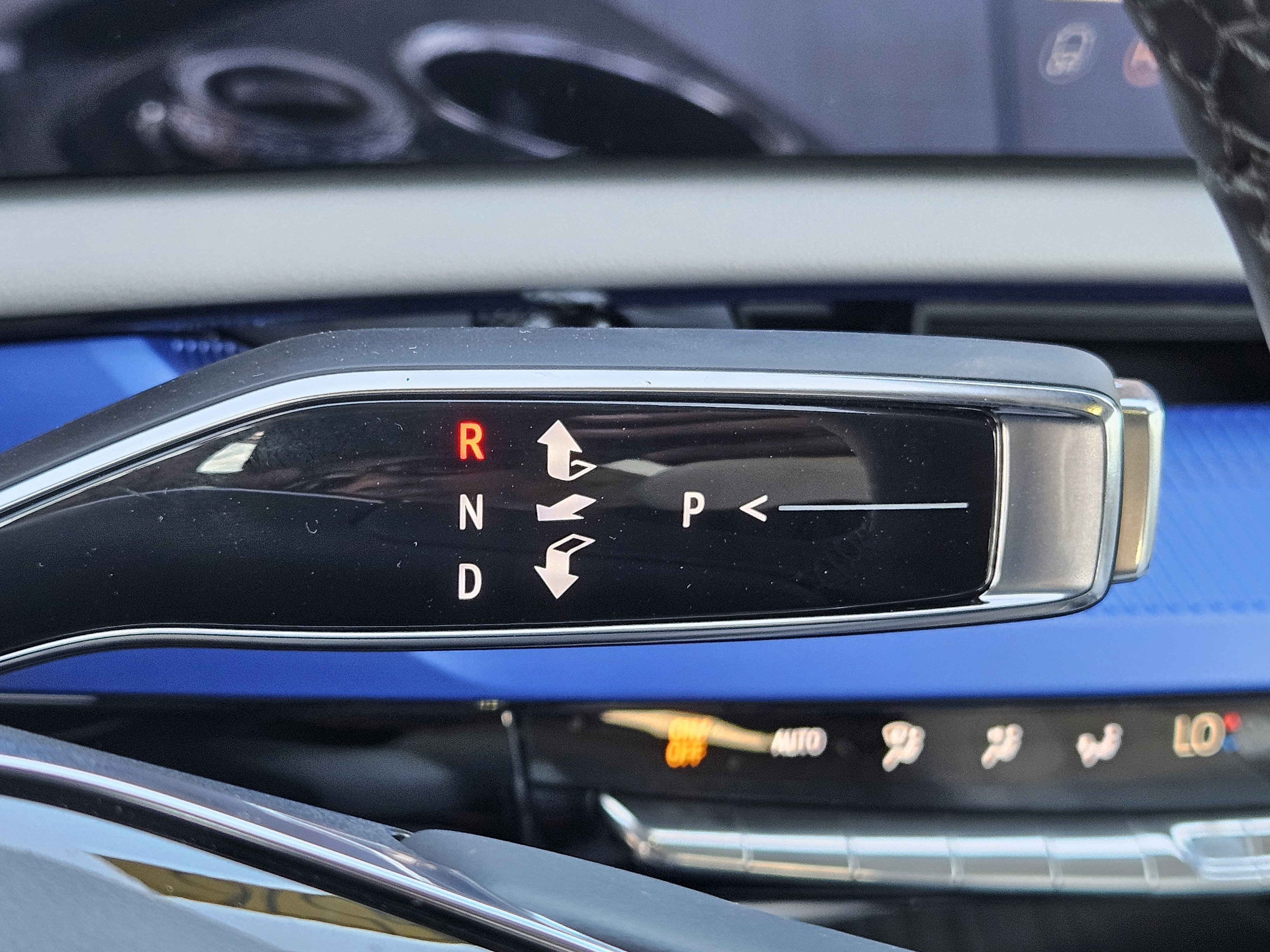 New 2025 Cadillac Optiq Luxury 2 w/ LPO, Floor Liner Package image 31