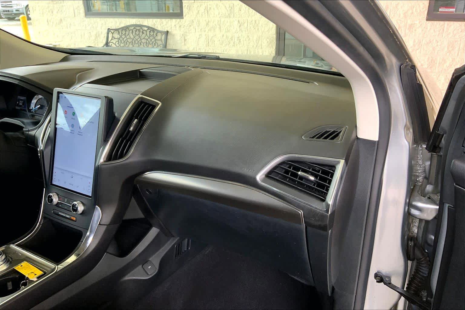Certified 2022 Ford Edge Titanium image 19