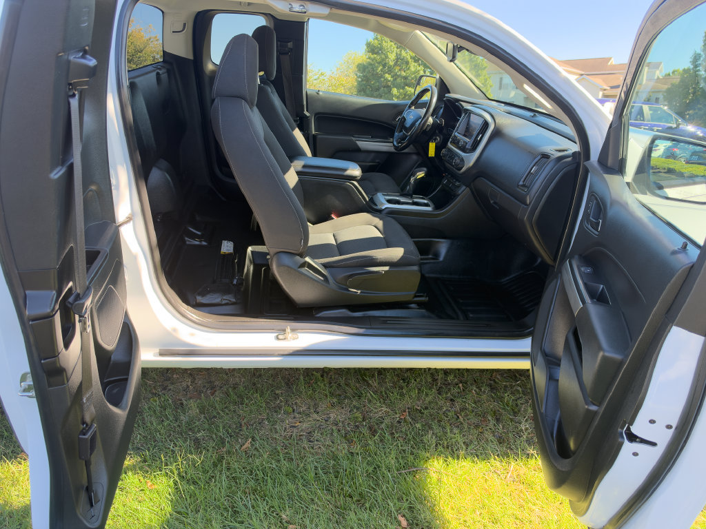 Used 2022 Chevrolet Colorado LT w/ Fleet Safety Package RWD image 10