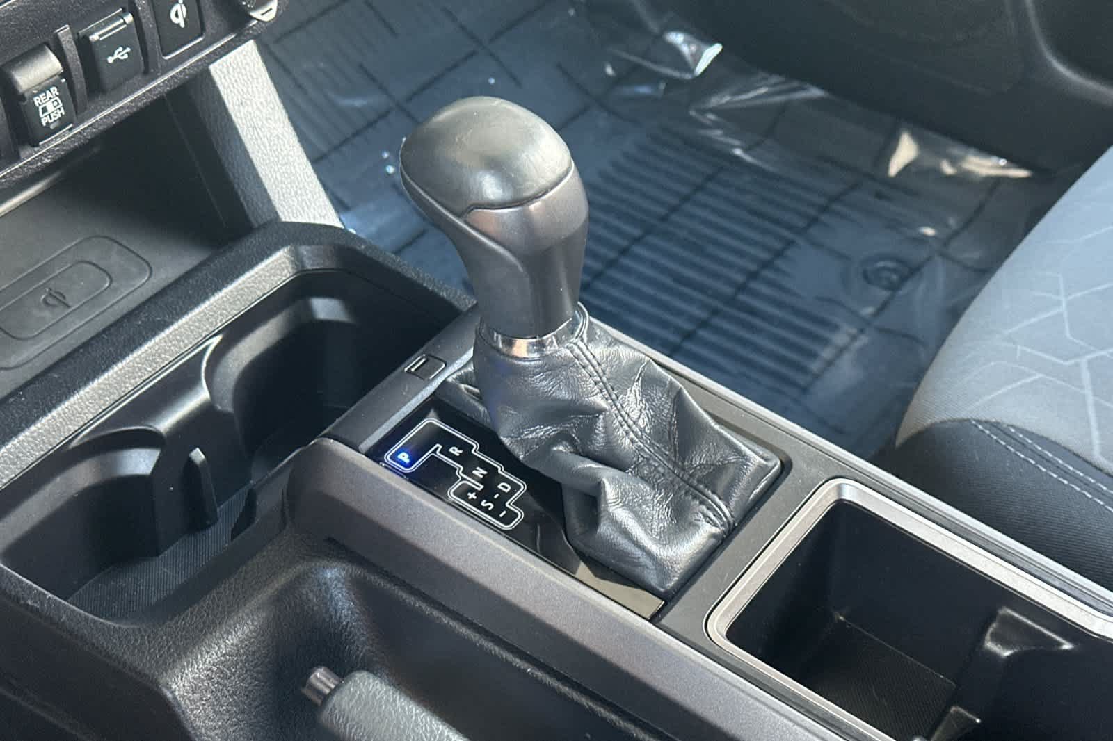 Used 2021 Toyota Tacoma TRD Off-Road AWD/4WD image 20