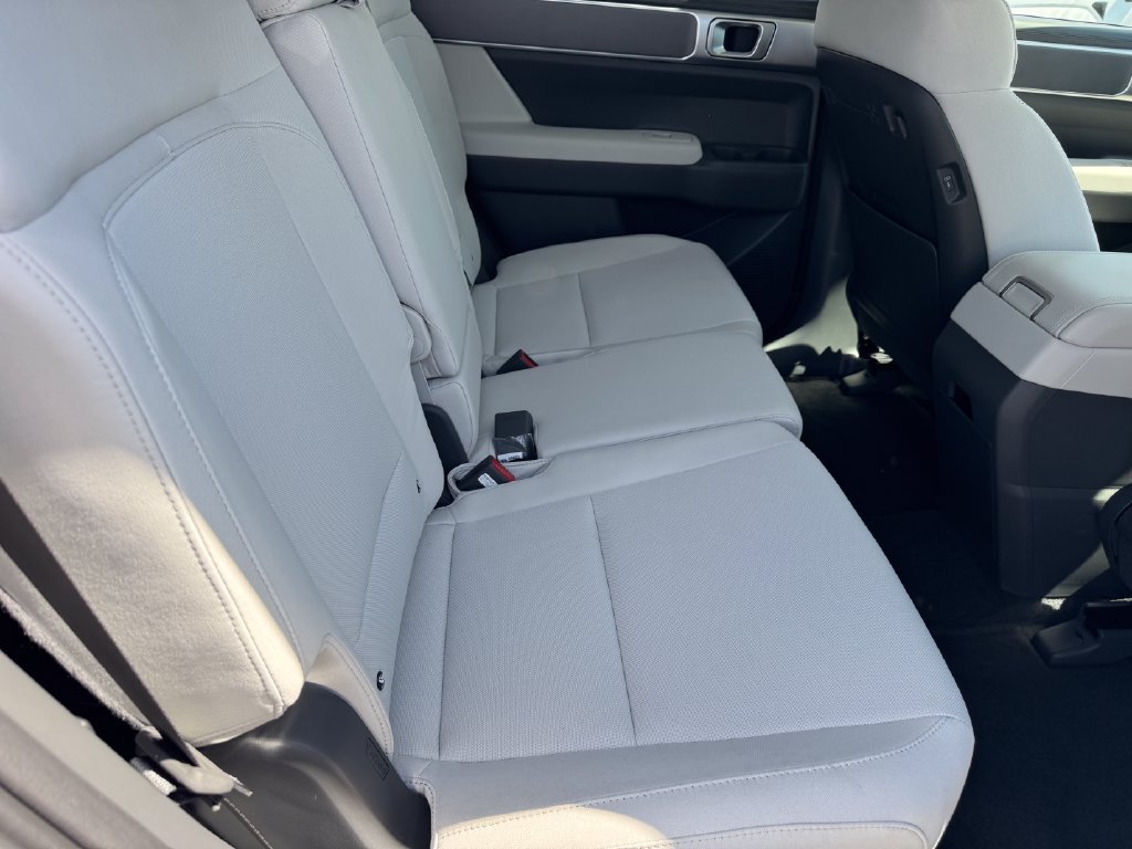 New 2026 Hyundai Santa Fe SE FWD image 13