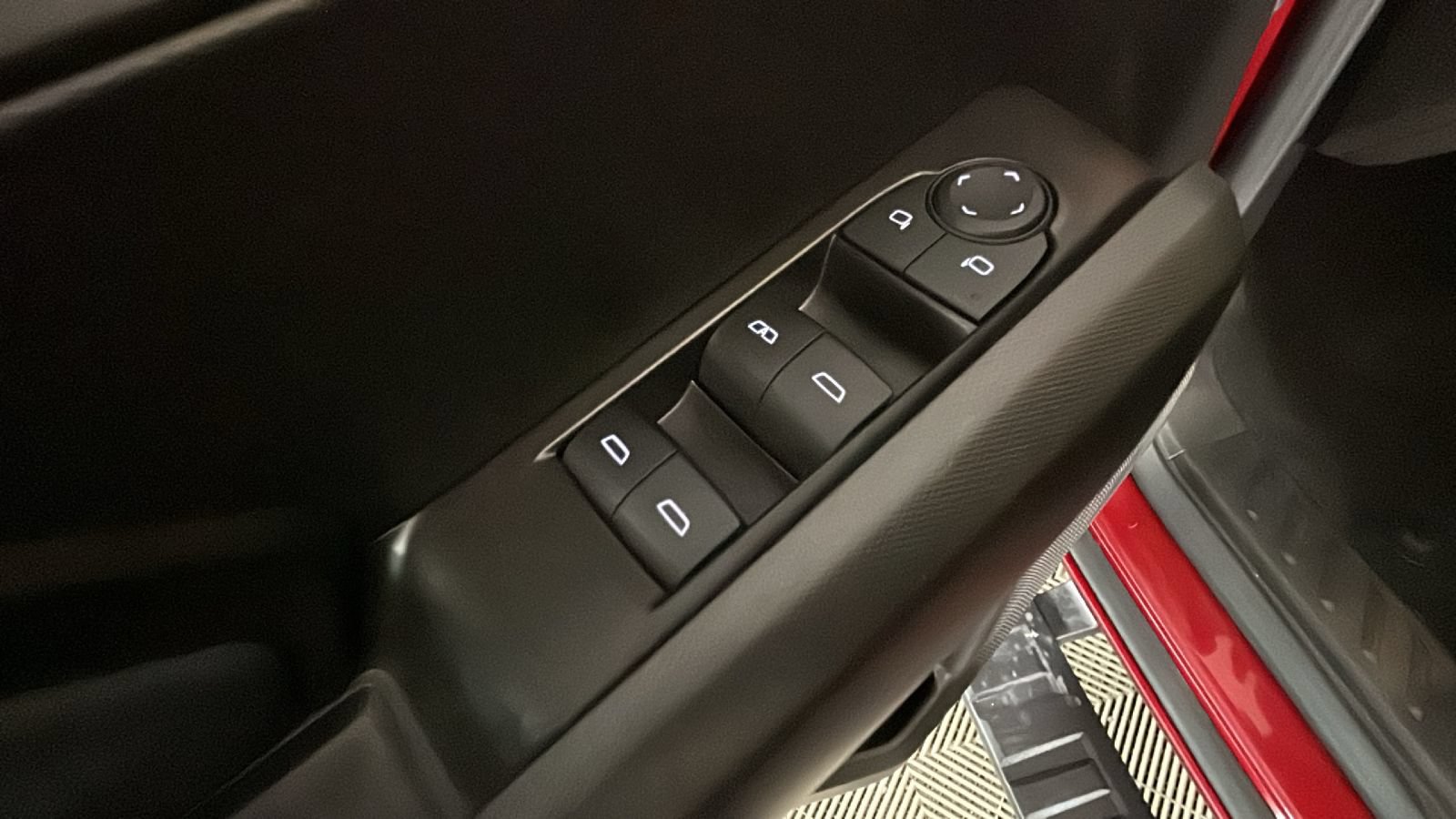 Used 2024 GMC Canyon Elevation w/ Convenience Package AWD/4WD image 12
