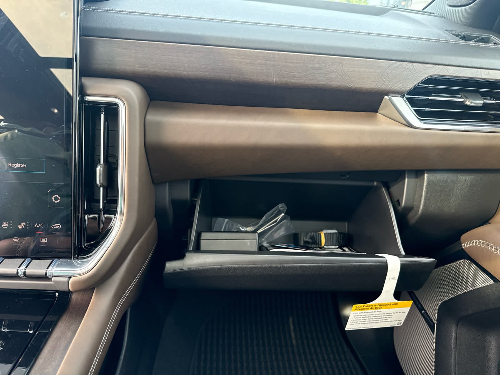 New 2026 GMC Yukon XL Denali Ultimate AWD/4WD image 22