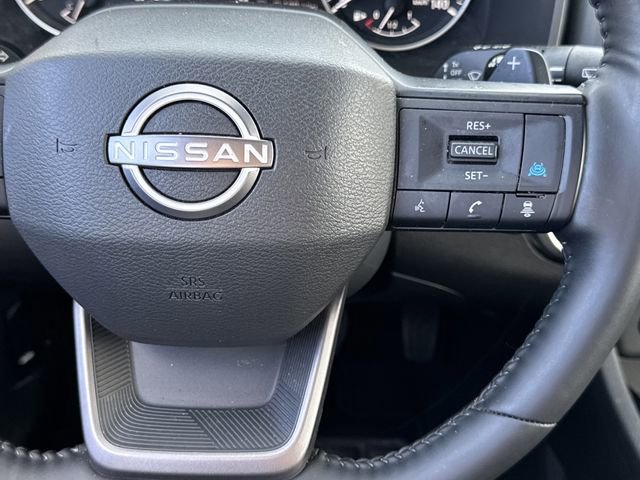 Certified 2025 Nissan Rogue SV image 17