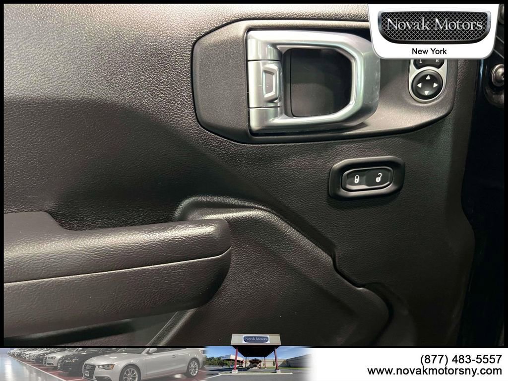 Used 2023 Jeep Wrangler Sport S AWD/4WD image 17