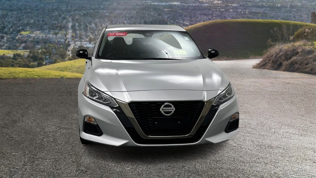 Certified 2022 Nissan Altima 2.5 SR FWD image 2