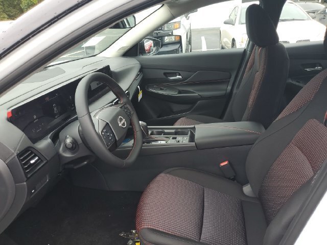 New 2027 Nissan Sentra SR w/ Floor Mat Package FWD image 11