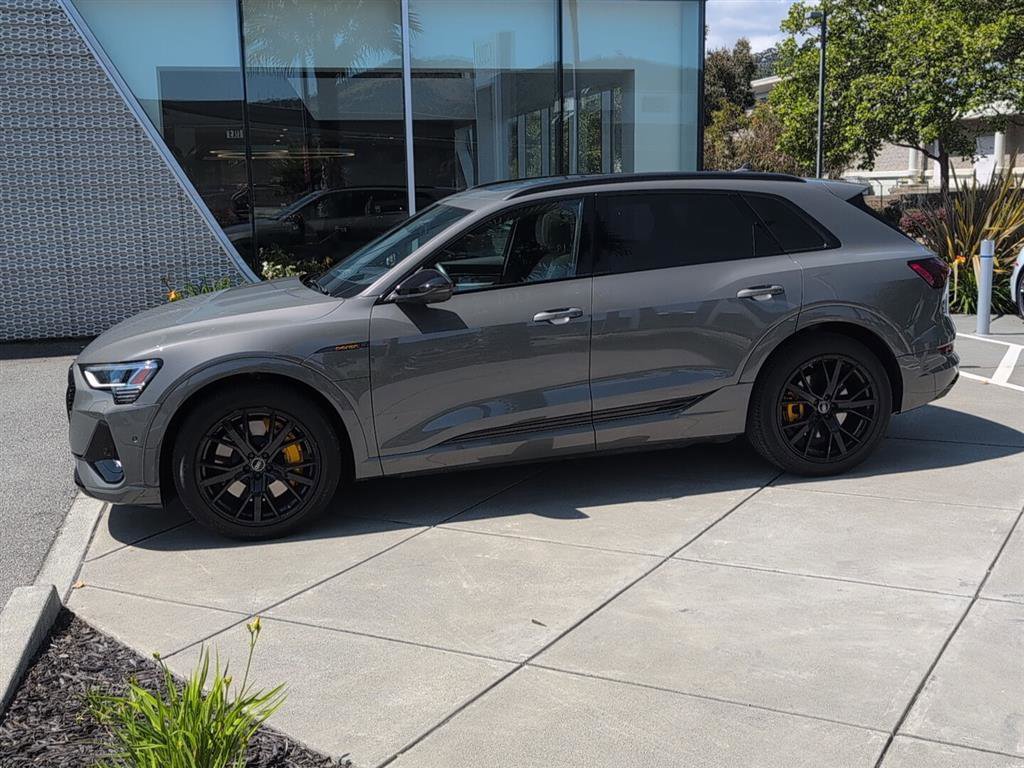 Used 2023 Audi e-tron Chronos w/ Chronos Package AWD/4WD image 8