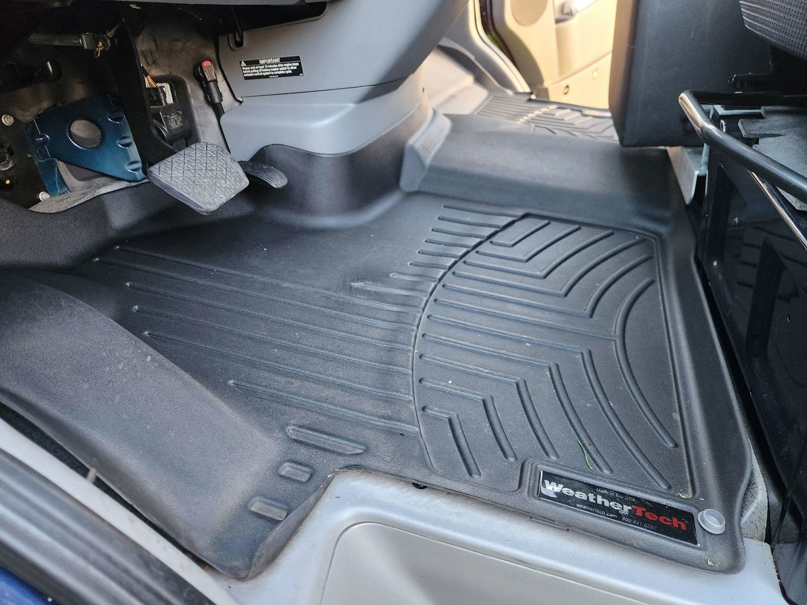 Used 2016 Mercedes-Benz Sprinter 2500 image 42