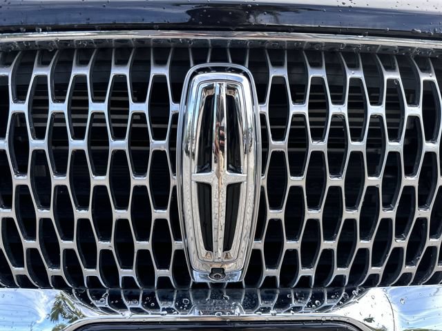 Used 2023 Lincoln Aviator Reserve w/ Elements Package Plus RWD image 10