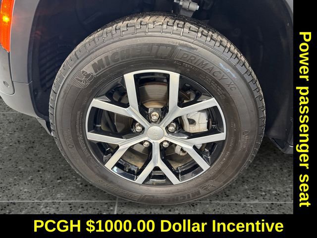 Used 2024 Jeep Grand Cherokee Limited w/ Luxury Tech Group II image 24