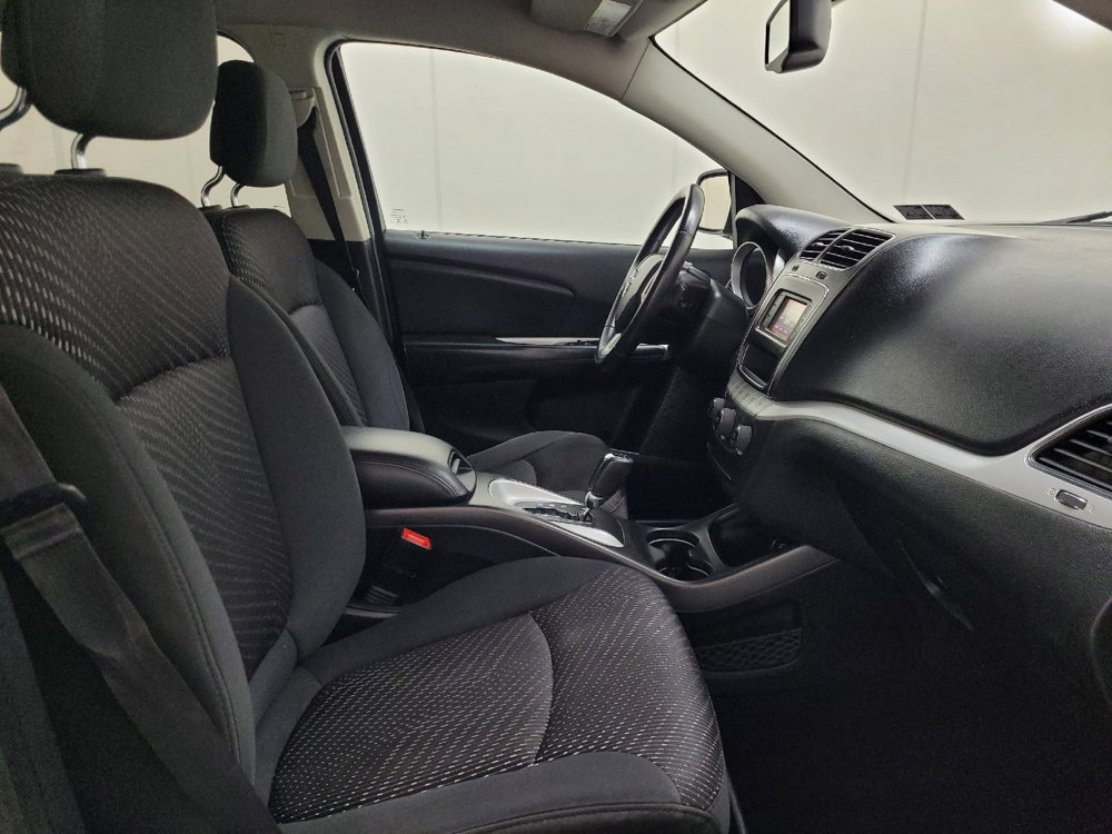 Used 2016 Dodge Journey SE w/ Flexible Seating Group image 21