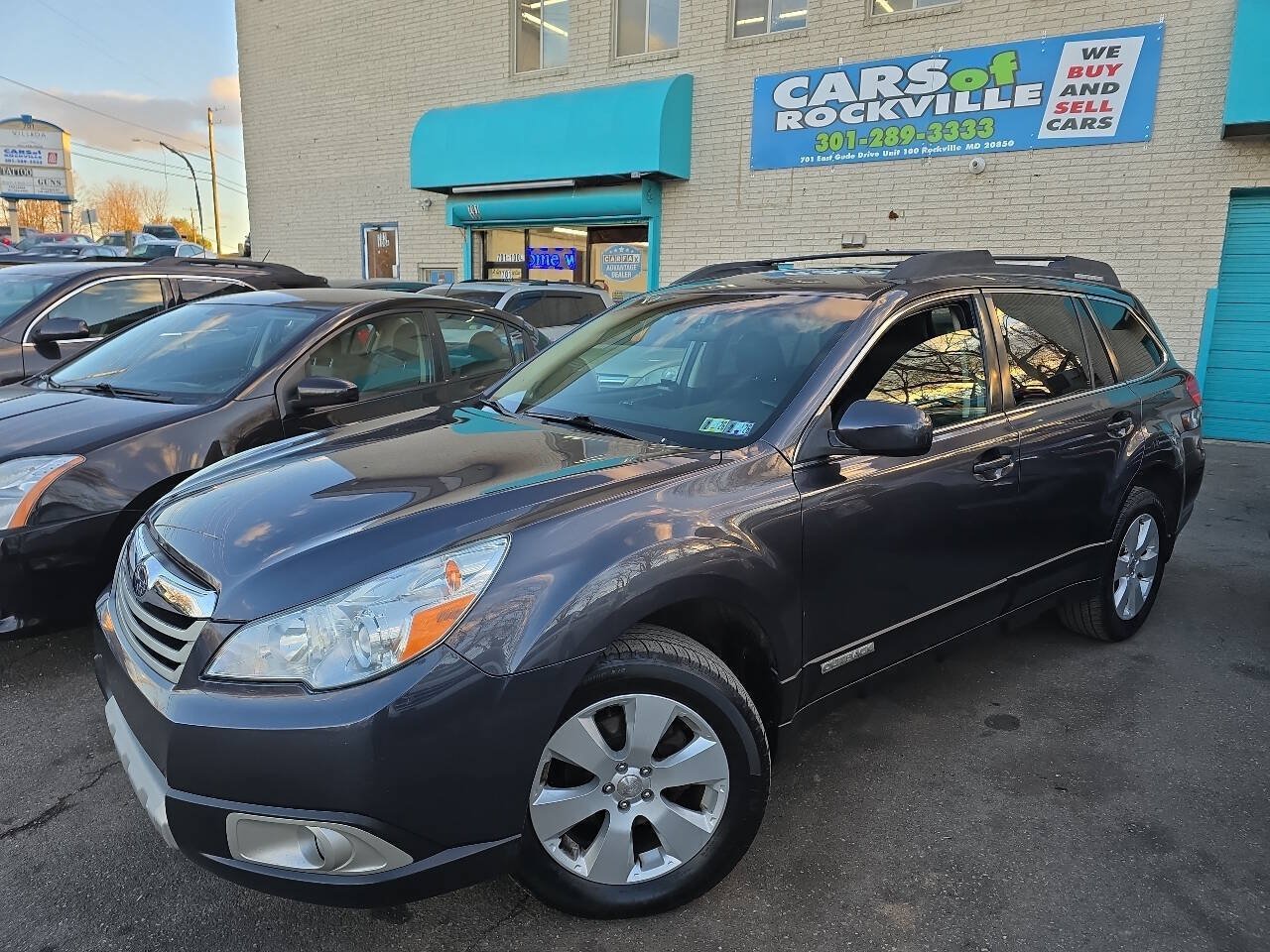 Used 2012 Subaru Outback 2.5i Premium w/ All-Weather Pkg AWD/4WD image 4