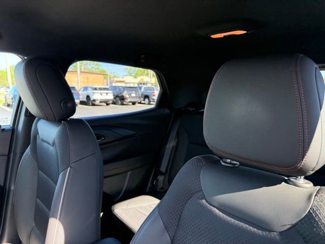 Used 2022 Chevrolet TrailBlazer RS FWD image 9