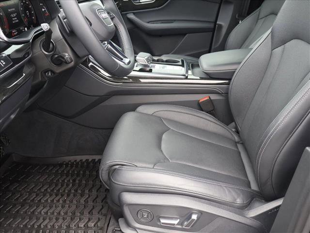 Used 2025 Audi Q7 3.0T Prestige AWD/4WD image 21