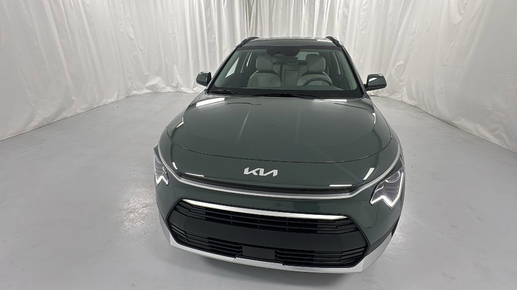 New 2025 Kia Niro EX image 8
