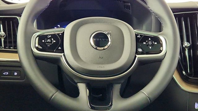 New 2026 Volvo XC60 T8 Plus w/ Climate Package PRO AWD/4WD image 24