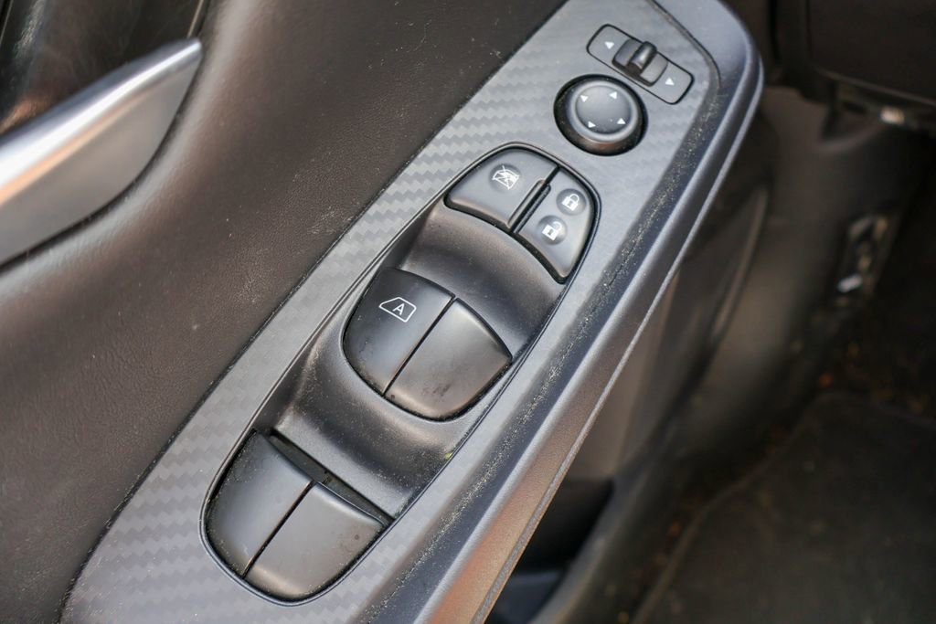 Certified 2025 Nissan Sentra SV image 16