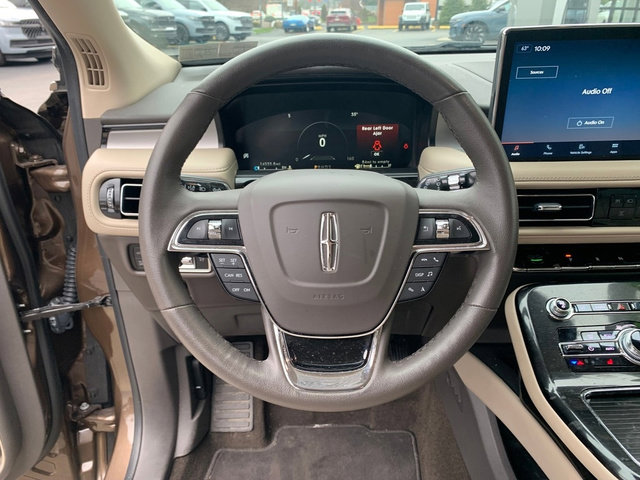 Certified 2022 Lincoln Nautilus AWD image 21