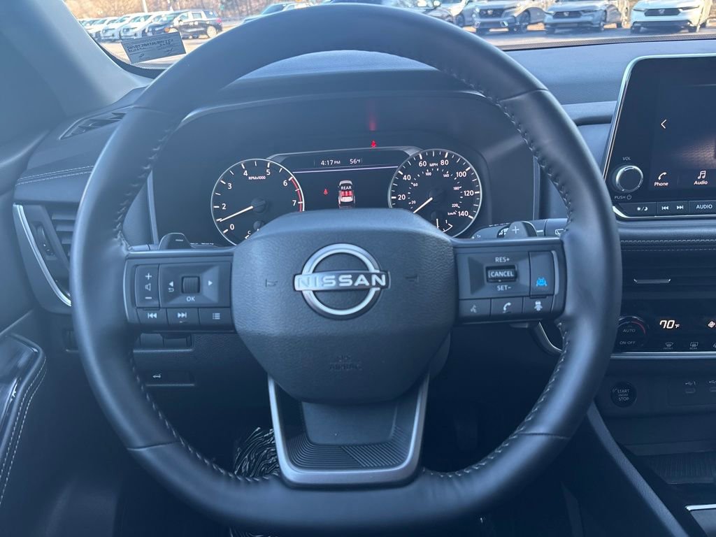 Used 2025 Nissan Rogue SV image 21