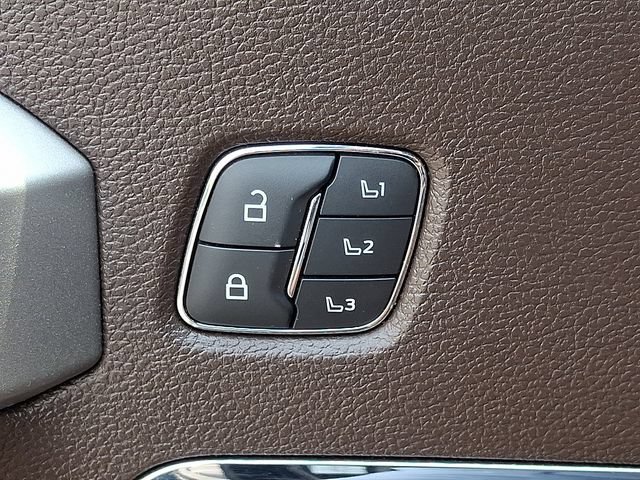 Used 2022 Ford F450 King Ranch w/ FX4 Off-Road Package AWD/4WD image 29