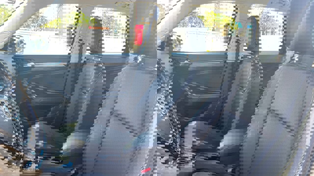 Used 2019 Volkswagen Jetta SEL FWD image 18