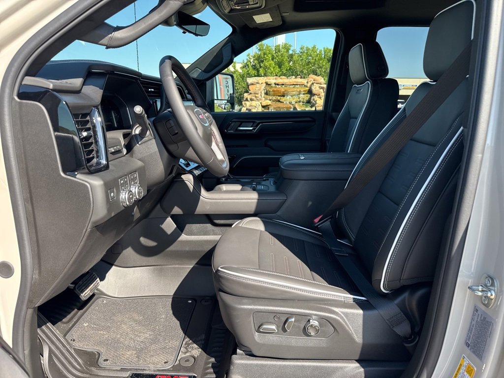 New 2026 GMC Sierra 2500 AT4X image 10