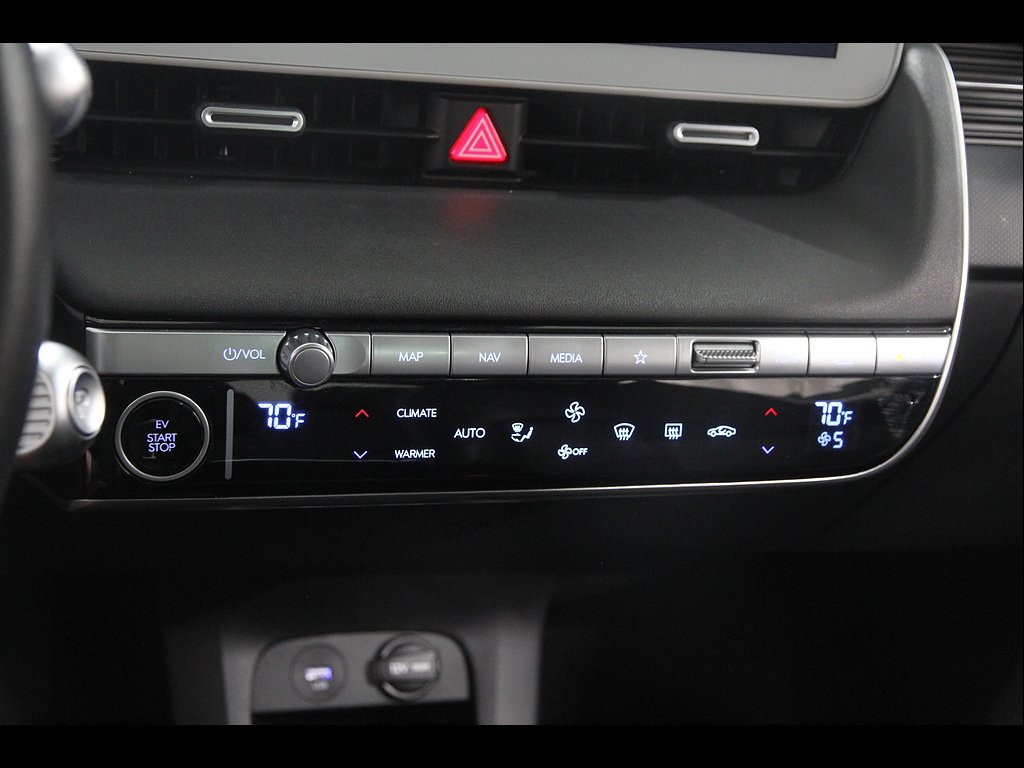 Certified 2023 Hyundai Ioniq 5 Limited AWD/4WD image 16