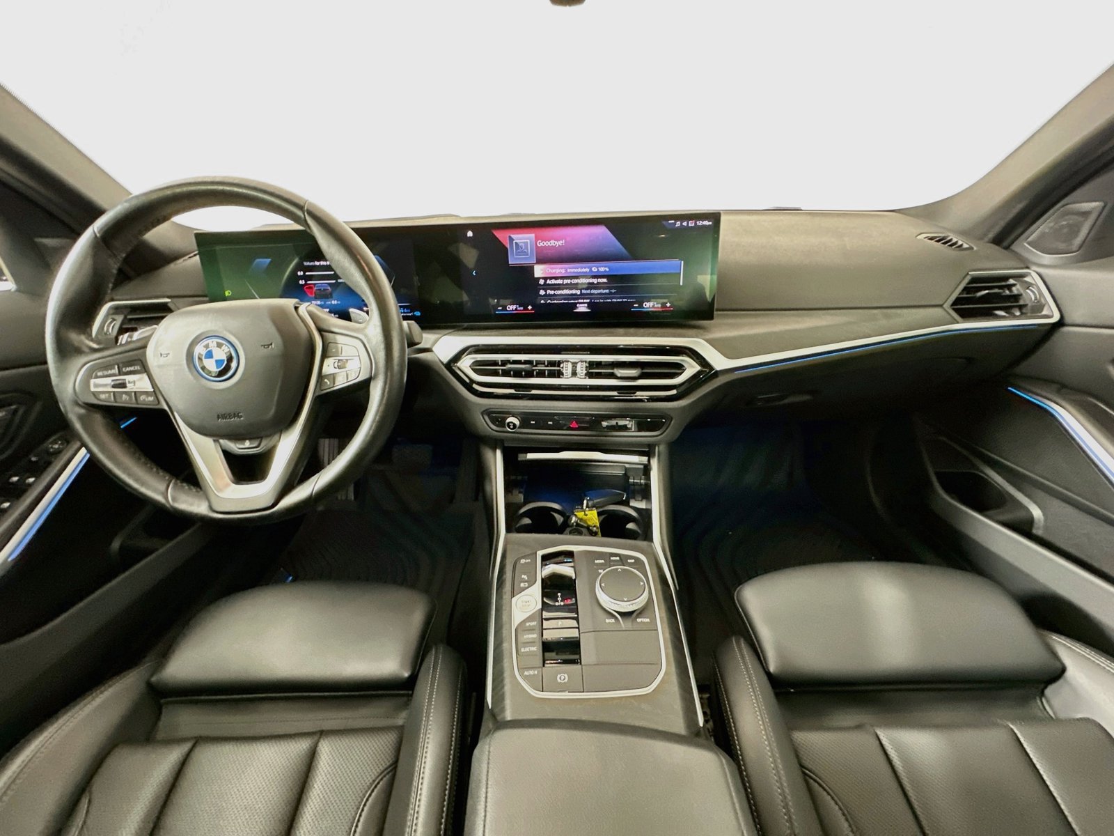 Used 2023 BMW 330e xDrive w/ Premium Package AWD/4WD image 15