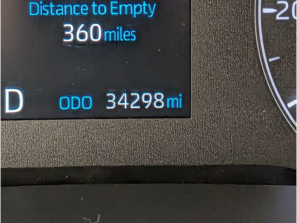 Used 2023 Toyota Corolla LE image 19