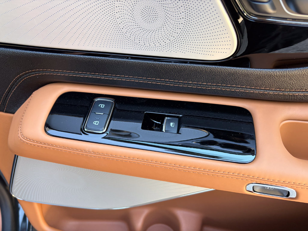 New 2027 Lincoln Aviator Black Label AWD/4WD image 41