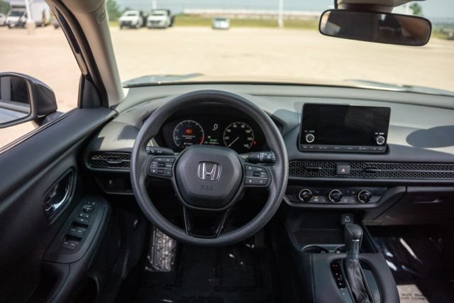 Used 2024 Honda HR-V LX image 14