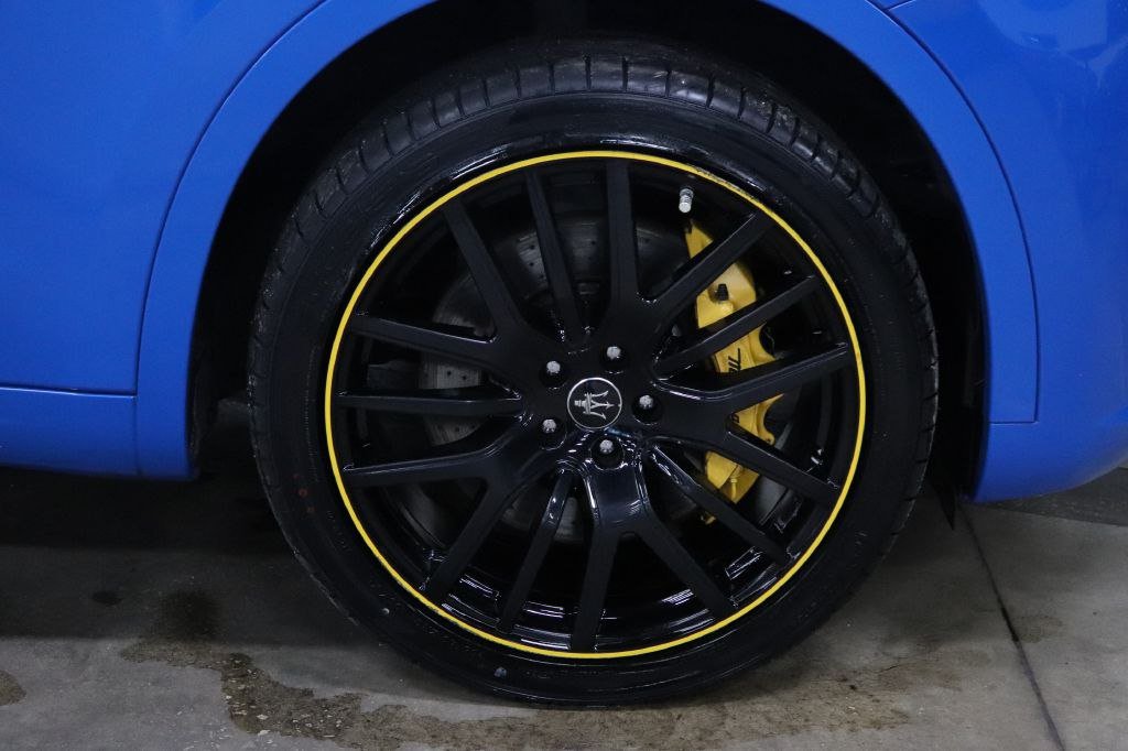 Used 2022 Maserati Levante F Tributo AWD/4WD image 29