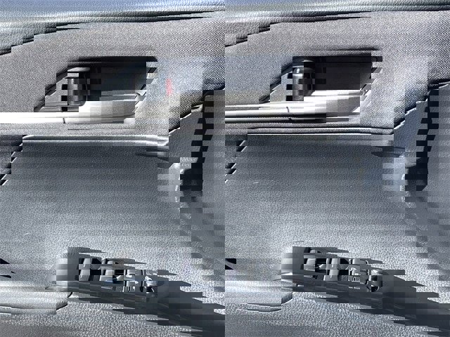 Used 2025 Toyota Camry LE image 24