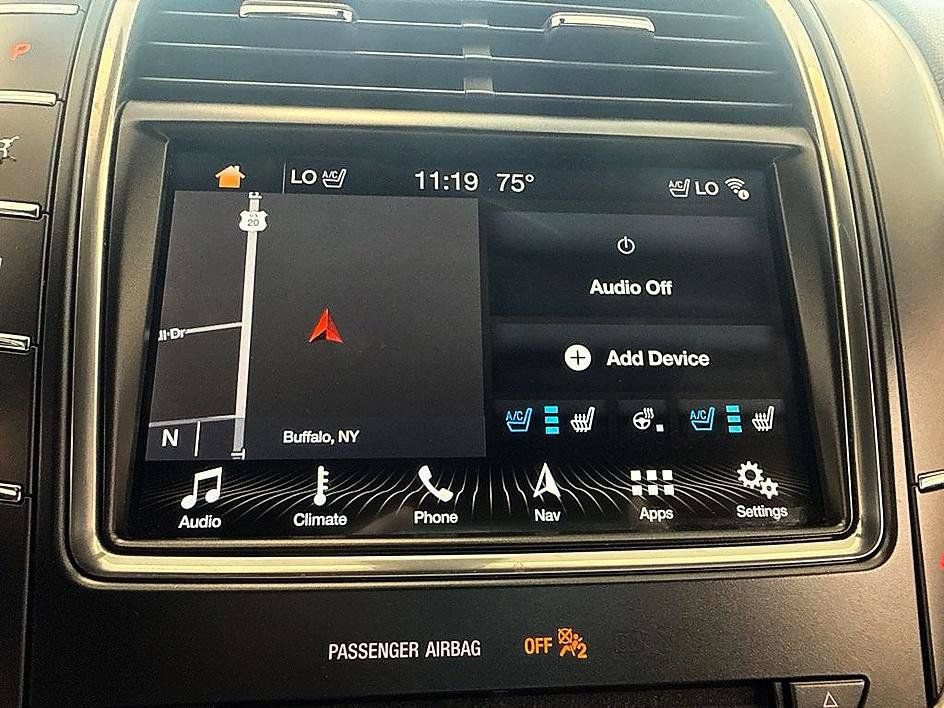 Used 2018 Lincoln MKX Reserve w/ Lincoln MKX Climate Package AWD/4WD image 11