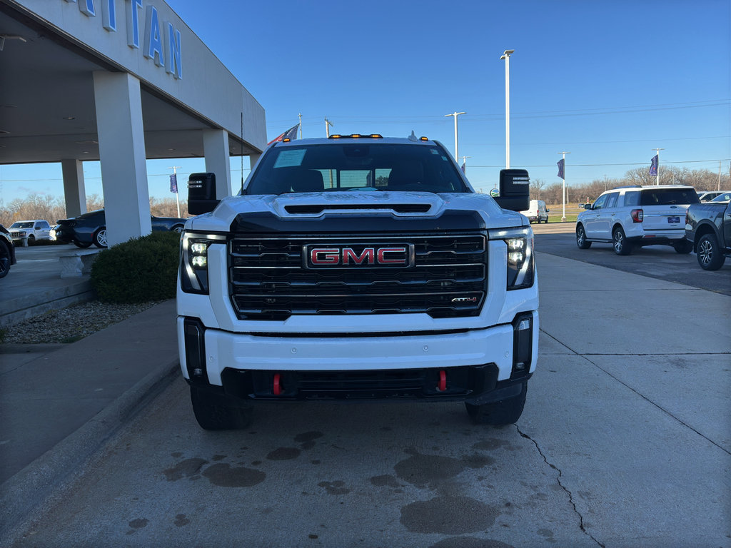 Used 2024 GMC Sierra 2500 AT4 w/ Technology Package image 8