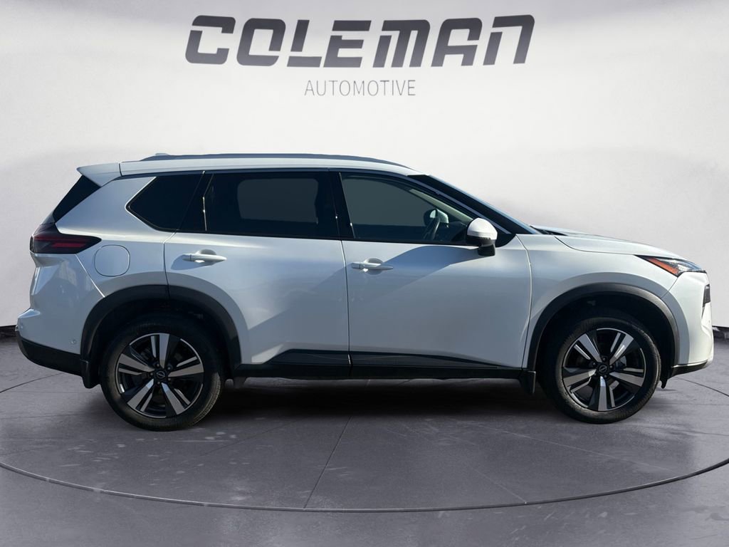 Used 2024 Nissan Rogue SL w/ SL Premium Package image 6