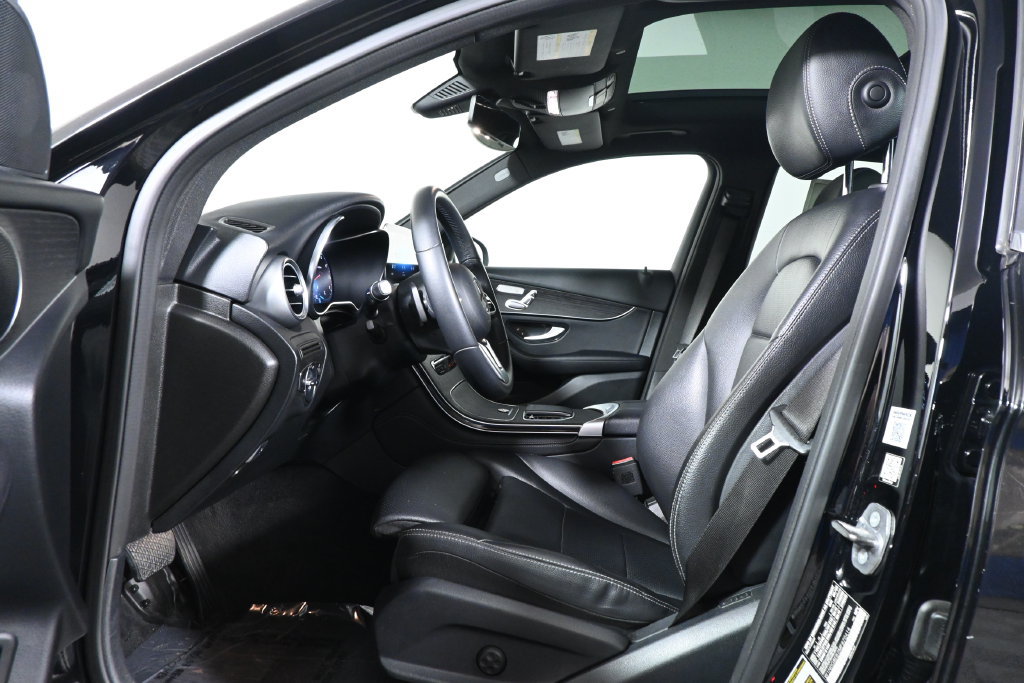 Certified 2021 Mercedes-Benz GLC 300 4MATIC image 3