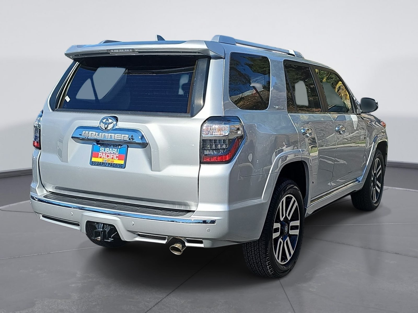 Used 2024 Toyota 4Runner Limited AWD/4WD image 3