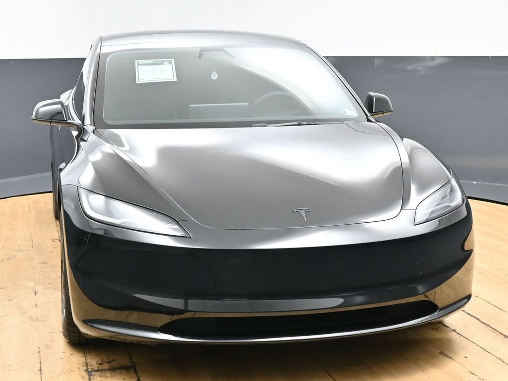 Used 2024 Tesla Model 3 Standard Range image 3